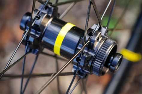 Review Mavic Cosmic Elite Ust Disc Wheelset Road Cc