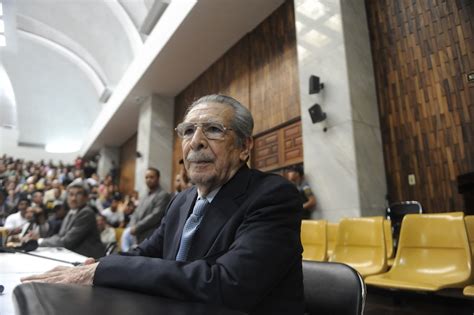 Reanudan el juicio por genocidio contra el exdictador Ríos Montt