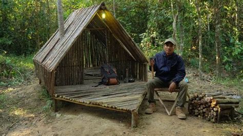 Solo Camping Bbq Pork Off Grid Living Off The Grid Bushcraft Shelter Survival Building