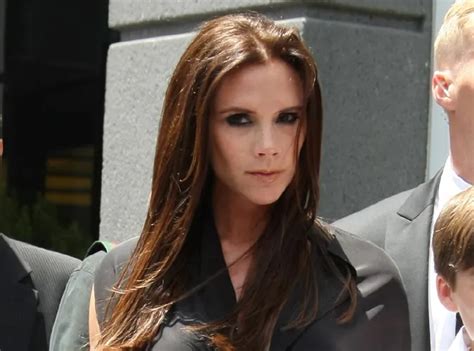 Victoria Beckham Elle A Fait Son Retour Sur Twitter Et Parle Enfin