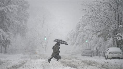 Avertizare Meteo Anm De Ninsori V Nt I Ploi N Rom Nia De Jude E