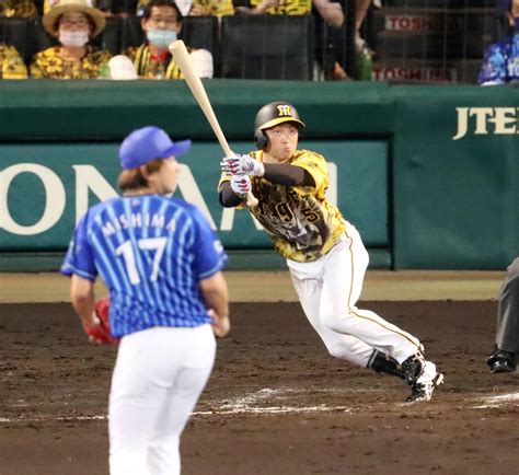 阪神、逆転サヨナラ！佐藤輝明代打安打でつなぎ、4連続適時打 大山決めた プロ野球写真ニュース 日刊スポーツ