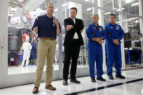 After Sparring, NASA and SpaceX Declare a Shared Mission - The New York Times