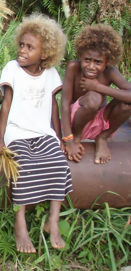 Australian Aboriginal Girls