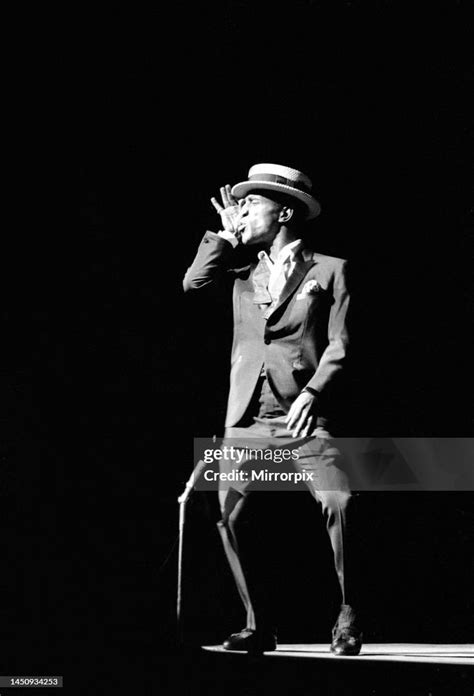 Sammy Davis Jr Performing On Stage At The Prince Of Wales 30th News Photo Getty Images