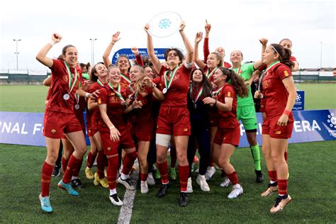 Roma Femminile Pigliatutto Lo Scudetto Primavera Giallorosso