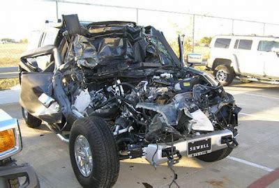 Hummer accident - 21Pics | Curious, Funny Photos / Pictures