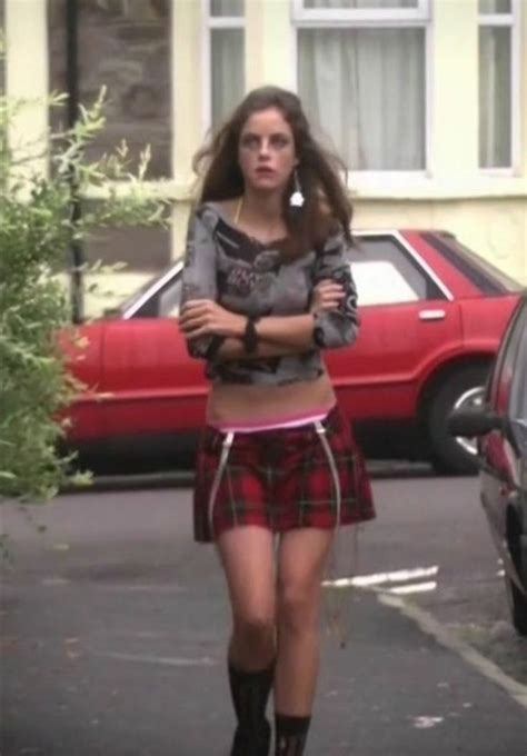 Pin By Hfdjh Ofnsk On Skins Effy Stonem Style Fashion Fashion Inspo