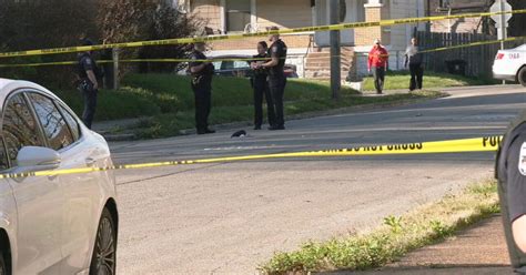 Teenage Girl Taken To Hospital After Being Shot Near Victory Park Lmpd Says Crime Reports