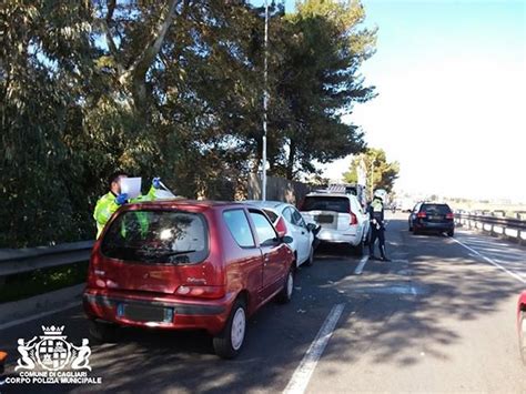 Brutto Incidente Sulla Strada Di Terramaini A Cagliari Tre Auto