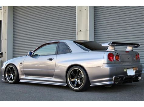 Nissan Skyline Gt R V Spec 2000 Silver 61585 Km Details Japanese Used Carsgoo Net