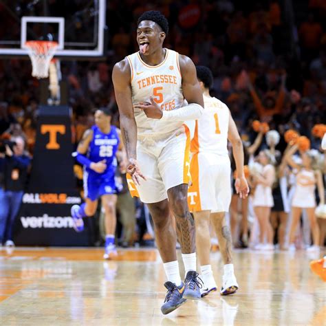 RJ Barrett Hammers on Miami, Tennessee Avenges Kentucky Loss, Top ...