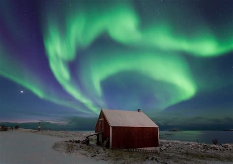 Svalbard-northern-lights-4 | travelboulevard