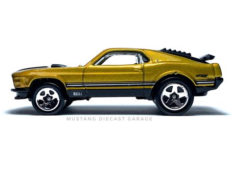 Hot Wheels 1970 Ford Mustang Mach 1 Series 2009 Mustang Mania Cars Set สทอง 1 64
