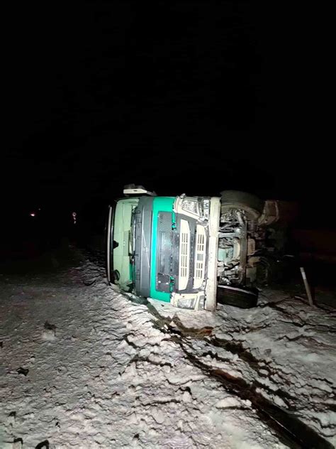 Ağrı da İpek Geçidi nde meydana gelen trafik kazalarında 4 kişi