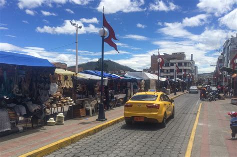 Otavalo Market: Authentic Guide to the Three Ecuador Markets