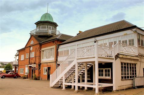 10 Best Things to Do in Surrey - Escape London on a Road Trip to Surrey ...