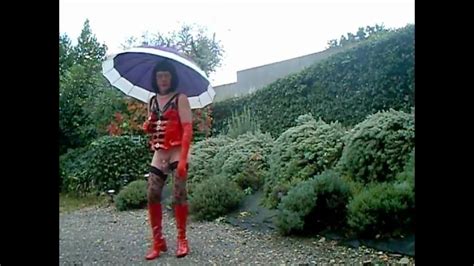 La Lope Sous La Pluie Va Se Goder Pour Son Maitre Gay Porn Xhamster