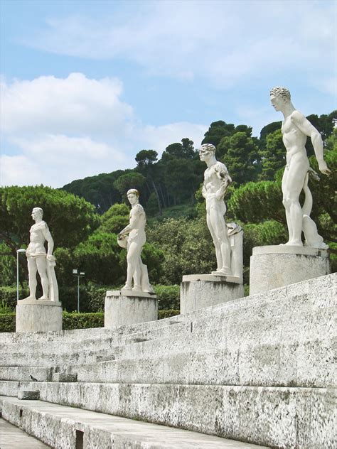 Le Foro Italico Rome Statues Du Stade Des Marbres Sur Le Flickr