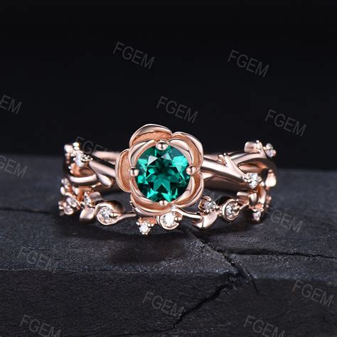 rose flower green emerald engagement ring set  emerald diamond