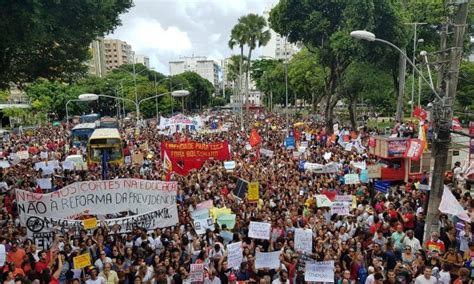 Tsunami Da Educa O Paralisa Universidades E Escolas Do Pa S E Leva