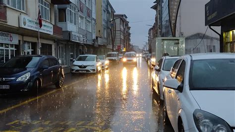 Meteoroloji uyarmıştı Konyanın o ilçesinde hava bir anda buz kesti