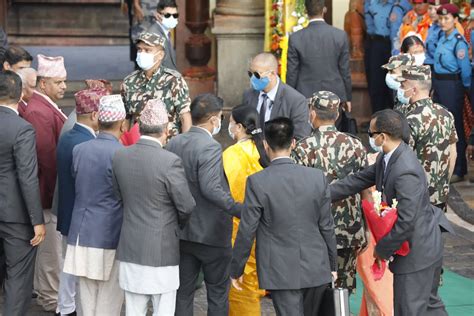 राष्ट्रपतिले भण्डारीले गरिन् पशुपतिनाथको दर्शन Nepal Press