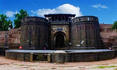 Shaniwar Wada Palace Pune Ticket Price Timings History Location