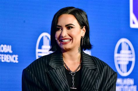 Demi Lovato Ethnicity , Net Worth, Age, Bio, & Family - CelebEthnicity.Net