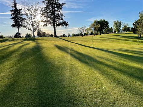 Rolling Hills Golf Course