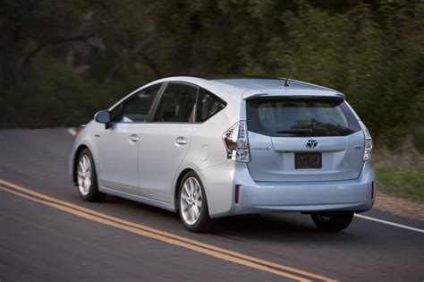 Tuning Rio 2012 Toyota Prius V Photo Gallery