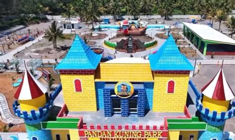 Pandan Kuning Park Kebumen Harga Tiket Lokasi Travelandword