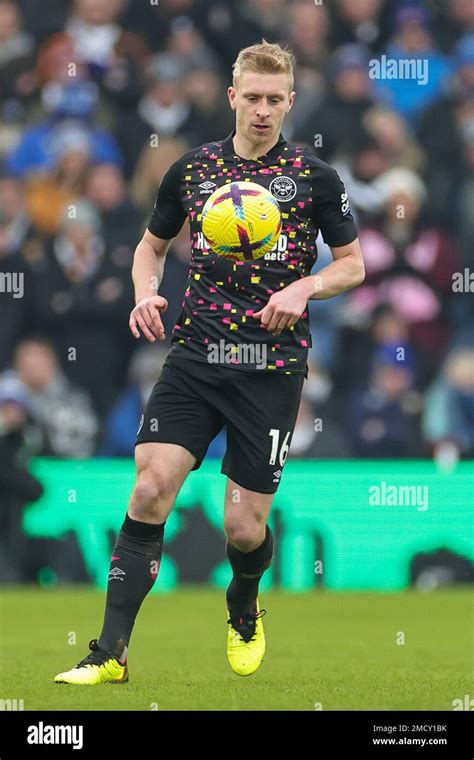 Ben Mee Hi Res Stock Photography And Images Alamy