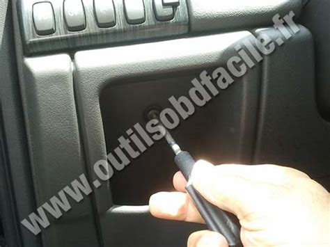 OBD Stecker In Fiat Croma 2 2005 2010 Einfach Ihren Adapter Finden