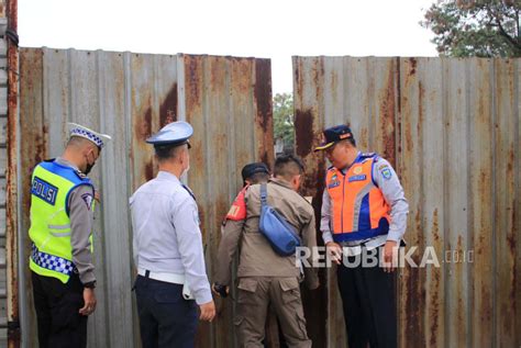 Viral Tarif Rp Ribu Motor Lokasi Parkir Di Jalan Asia Afrika