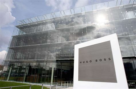 Metzinger Modehändler in der Coronakrise Hugo Boss schreibt weiter