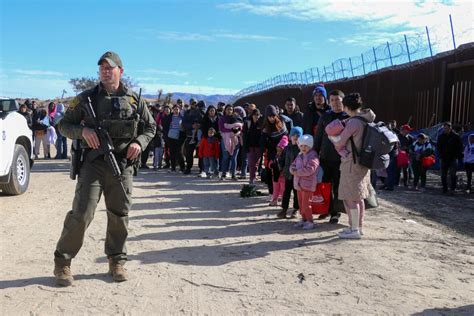 Texas Reconoce Exceso En Ley Antiinmigrante Los Nuevos Periodistas