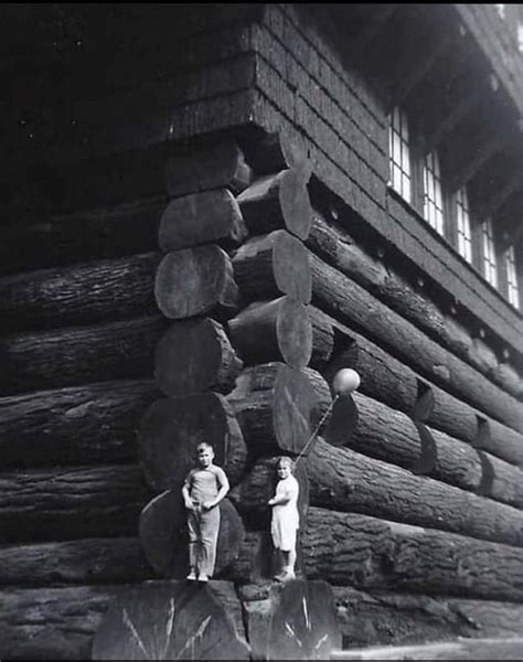 Forestry Building Built In 1905 Portland Oregon Rhumanforscale