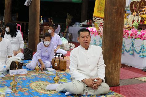 ร่วมสวดมนต์ทำวัตรเย็น ปฏิบัติธรรมและรับฟังพระธรรมเทศนา เนื่องในงานบุญ