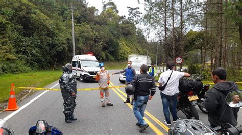 Cierran vía La Pintada Medellín por derrame de peligrosa sustancia en