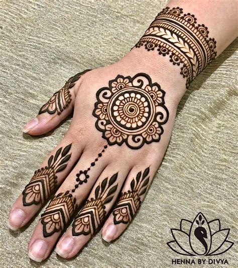 Simple Mehndi Designs For Hands For Beginners