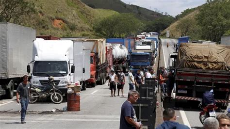 Caminhoneiros Bolsonaristas Promovem Bloqueios Em Estradas Prf Atua