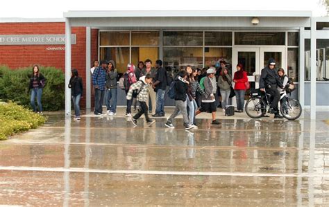 Palm Springs middle school student faces charges in bomb threat