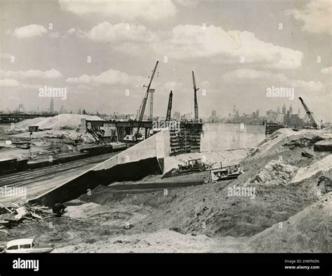 Building The Overpass On The Newark Hudson County Extension Of The New