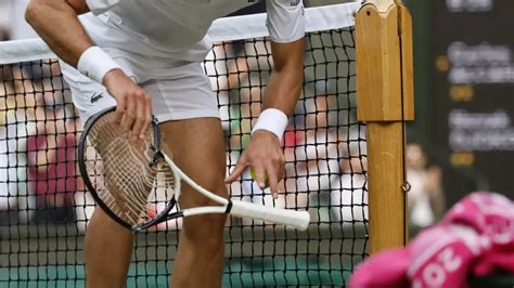 Djokovic Perdi Los Nervios Y Destroz Su Raqueta Tras El Puntazo De