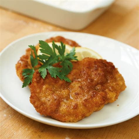 Paniertes Schnitzel Rezept ESSEN UND TRINKEN