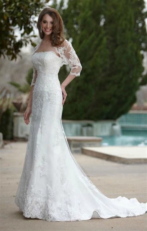 Elegant Lace Mermaid Wedding Dress For Older Brides Over 40 50 60 70