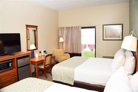 Beachfront Hotel Houghton Lake Michigan Us