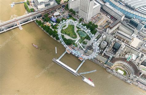 Aerial view of London Eye – Stock Editorial Photo © jovannig #77247276