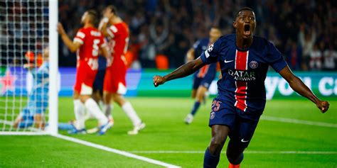 Psg G Rone Longtemps Impr Cis Les Parisiens Sauvent Leurs D Buts En